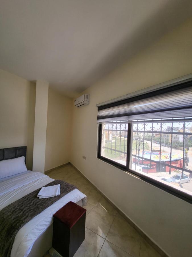 Ibn Kathir Apartment Madaba Exterior photo