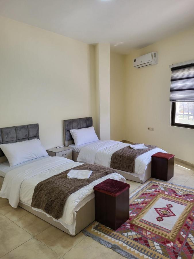 Ibn Kathir Apartment Madaba Exterior photo