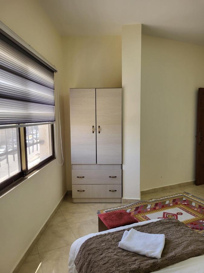 Ibn Kathir Apartment Madaba Exterior photo